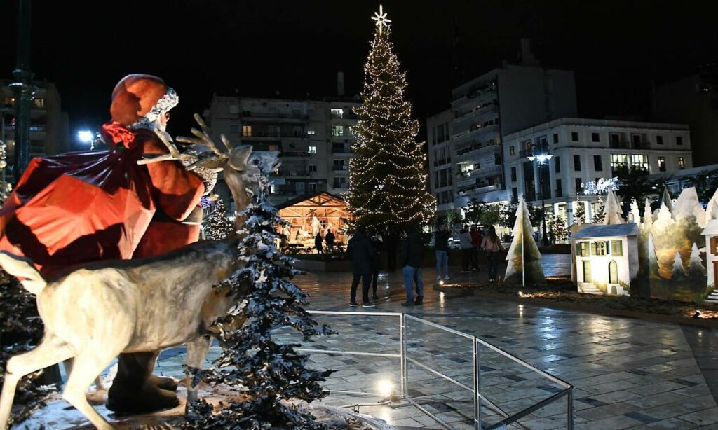 Κορονοϊός: Μόνοι στο σπίτι! Έτσι θα κάνουμε ρεβεγιόν Χριστούγεννα και Πρωτοχρονιά – Οι 5+1 συμβουλές