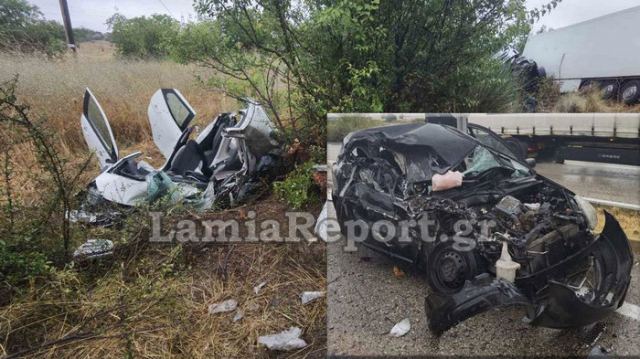Νταλίκα «διέλυσε» δύο αυτοκίνητα λίγο έξω από τη Λαμία- Νεκρή η μια οδηγός- Από θαύμα σώθηκε η δεύτερη οδηγός