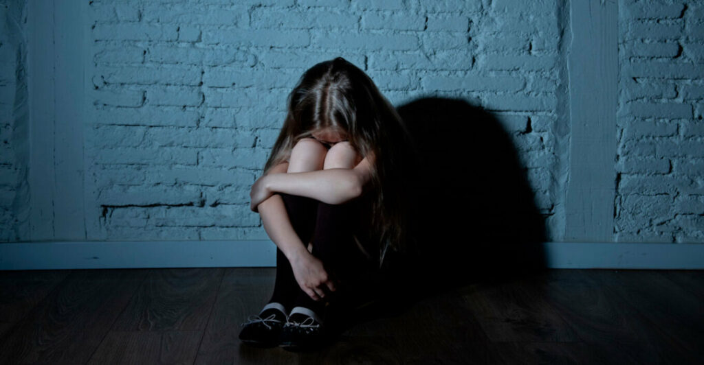 Φρίκη: Ομαδικός βιασμός 12χρονης απο τρεις 13χρονους – Τη φώναζαν «βρωμοεβραία»