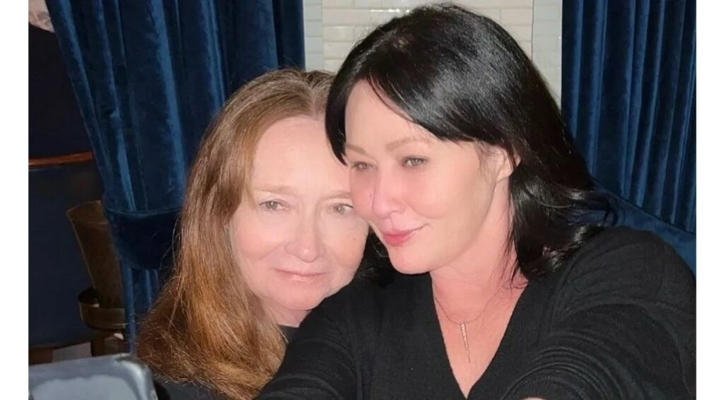 Shannen Doherty: Το ευχαριστώ στη μαμά της – «Δεν υπάρχει τίποτε σαν την αγάπη της μάνας»