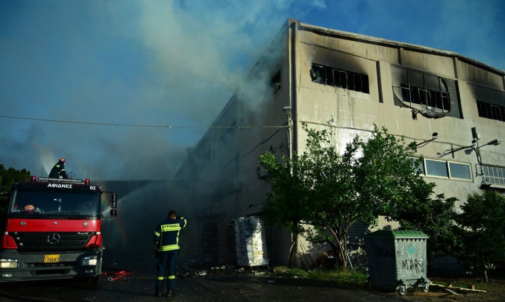 Πώς να προστατευτούμε από τον τοξικό καπνό των πυρκαγιών