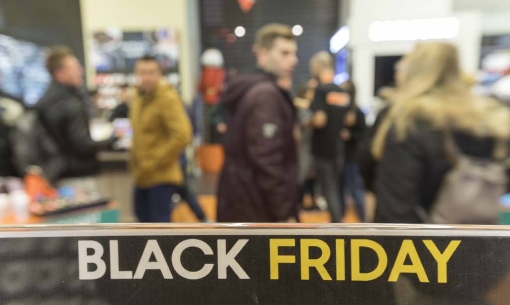 Black Friday 2024: Πότε «πέφτει» φέτος η γιορτή των εκπτώσεων