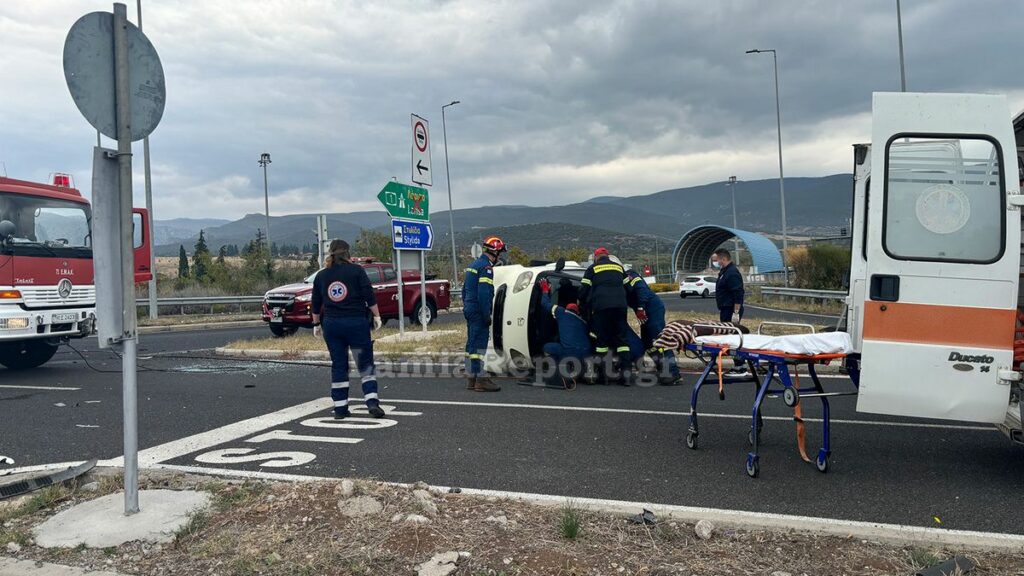 Θανατηφόρο τροχαίο έξω από τη Στυλίδα- 54χρονος εμβολίστηκε από διερχόμενο αυτοκίνητο και σκοτώθηκε ακαριαία