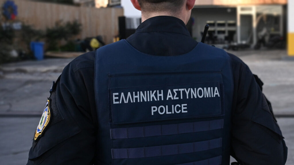 Σύζυγος αστυνομικού Βουλής: «Δεν έκανα μήνυση στον γιο μου, τον κατήγγειλα για να μη γίνει συνένοχος»